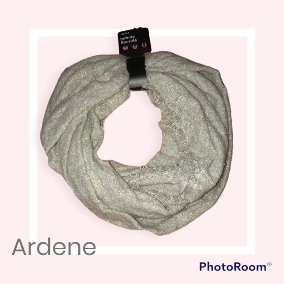Brand new Infinity Scarf 🧣 - Picture 1 of 4